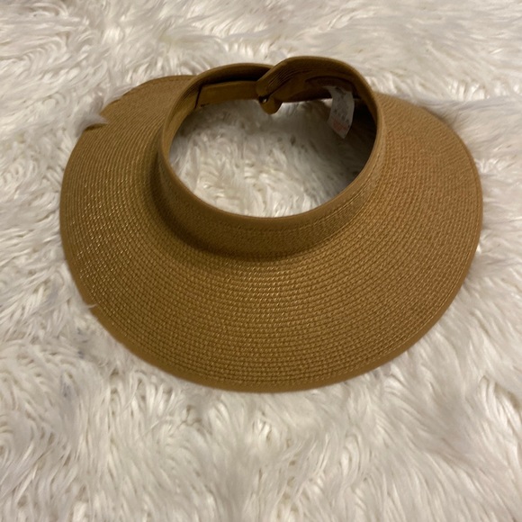 Furtalk Accessories - Furtalk Hat excellent condition size M
